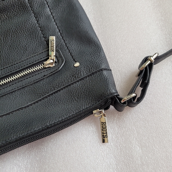 Roots Black Crossbody Bag with Adjustable Strap - Picture 8 of 13